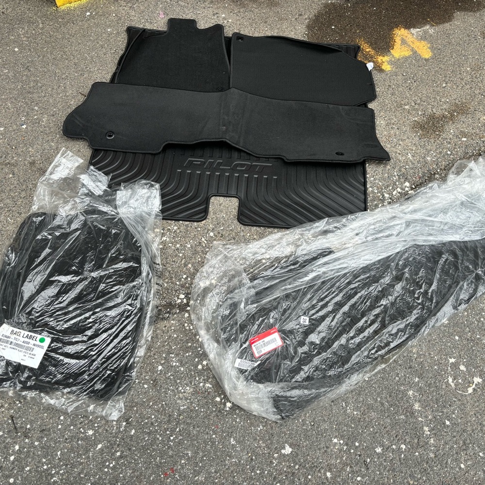2022 Honda pilot 3pc mat set